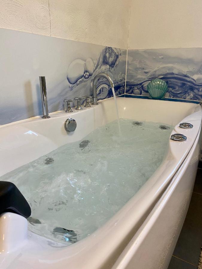 Eifelstein, Apartment Mit Whirlpool Und Ofen Dahlem  Zewnętrze zdjęcie
