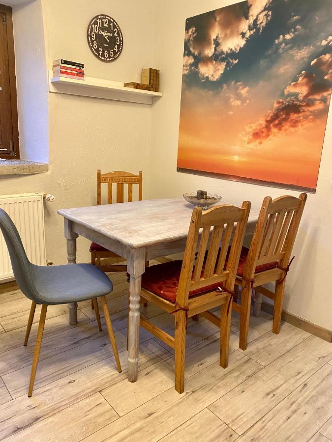 Eifelstein, Apartment Mit Whirlpool Und Ofen Dahlem  Zewnętrze zdjęcie